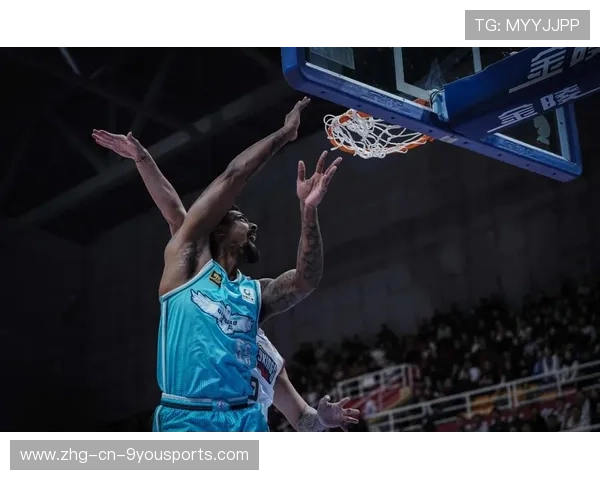 上海男篮主场氛围良好，球队整体执行力上升